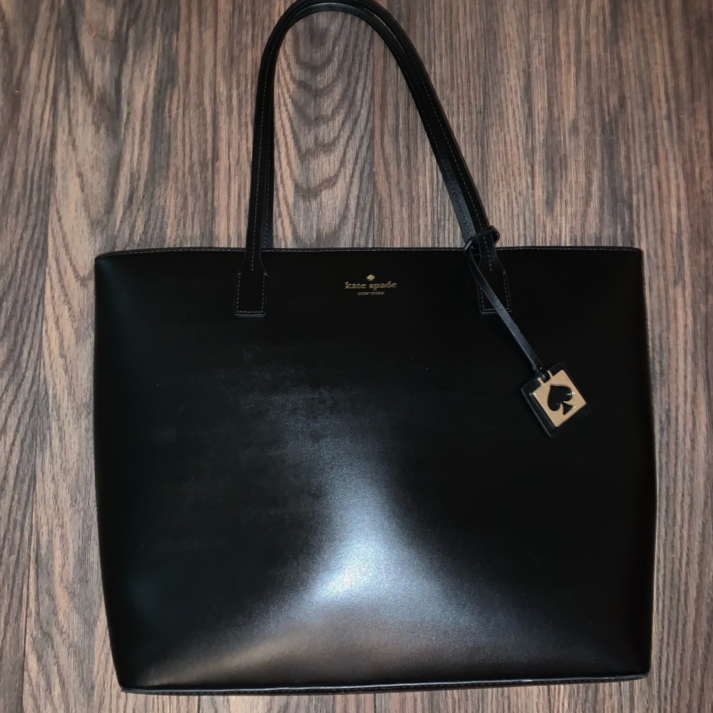 Kate Spade Tote - Like New!!